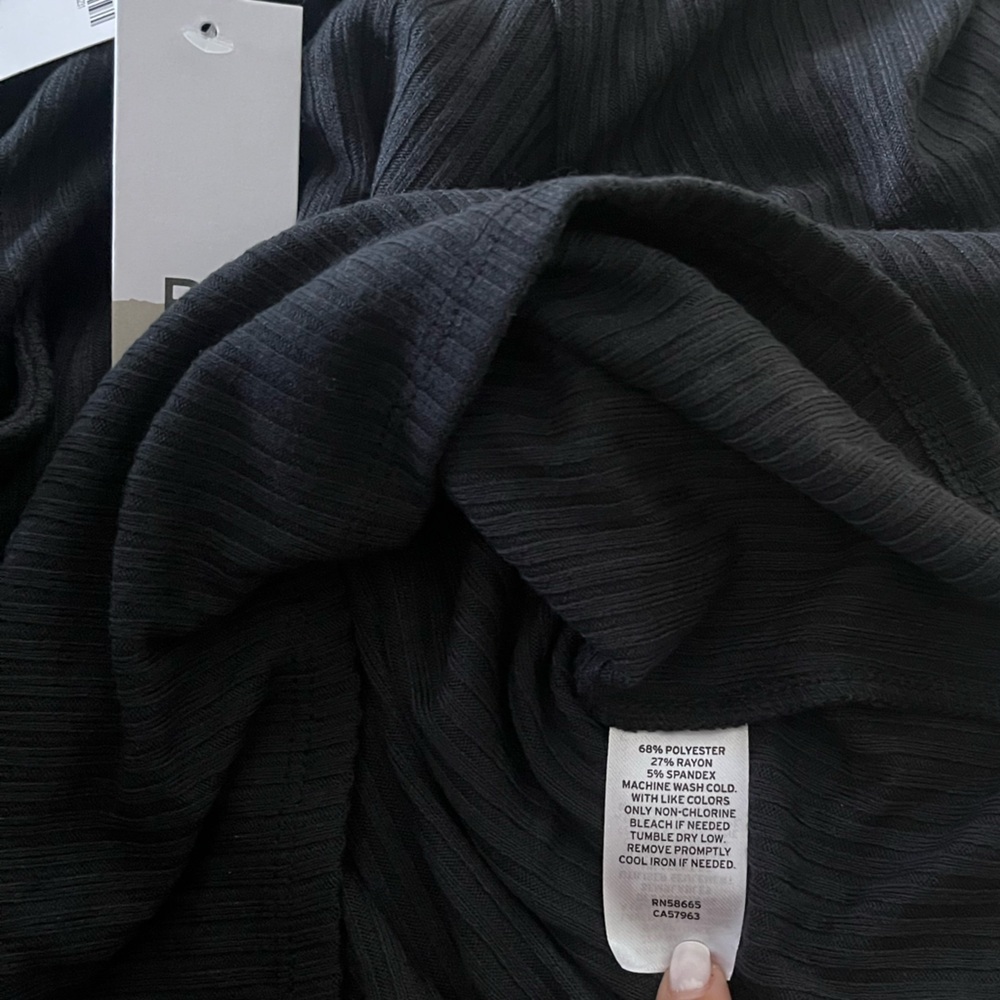 BP Black Ribbed Top - Picture 4 of 5